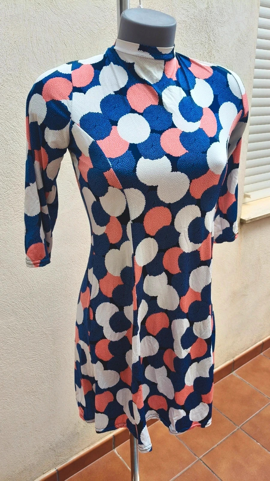 Vestido Pompones Blue & Coral – Súper favorecedor 🌈 – La Boutique – taille S / 36 / 8 2