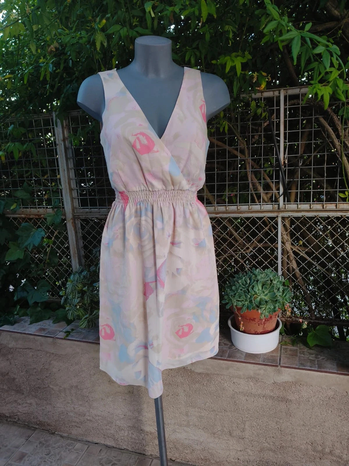 Vestido midi floral pastel - b.young (Talla 36) 🌈