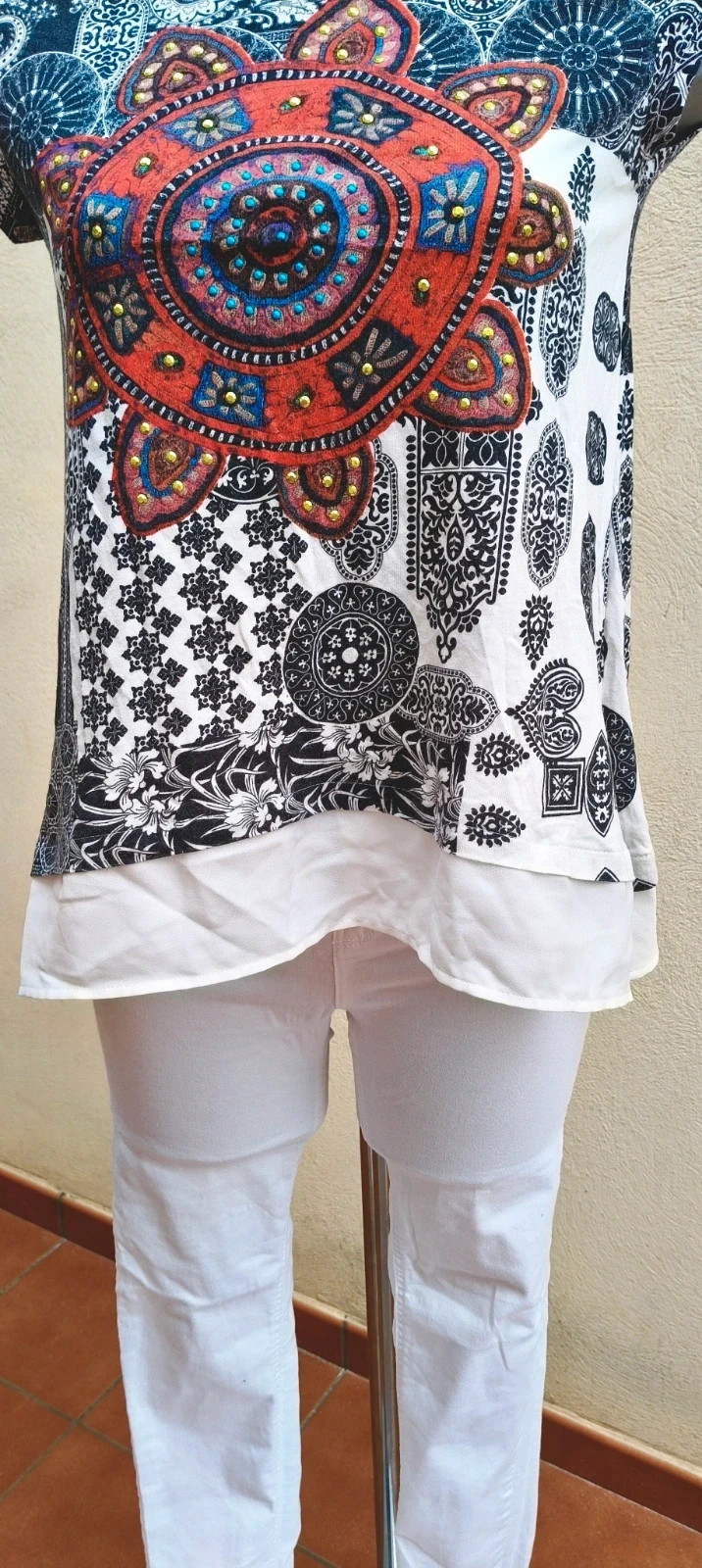 Camiseta Desigual con Bordados y Mandalas - Talla XS – Desigual – taille XS / 34 / 6 3