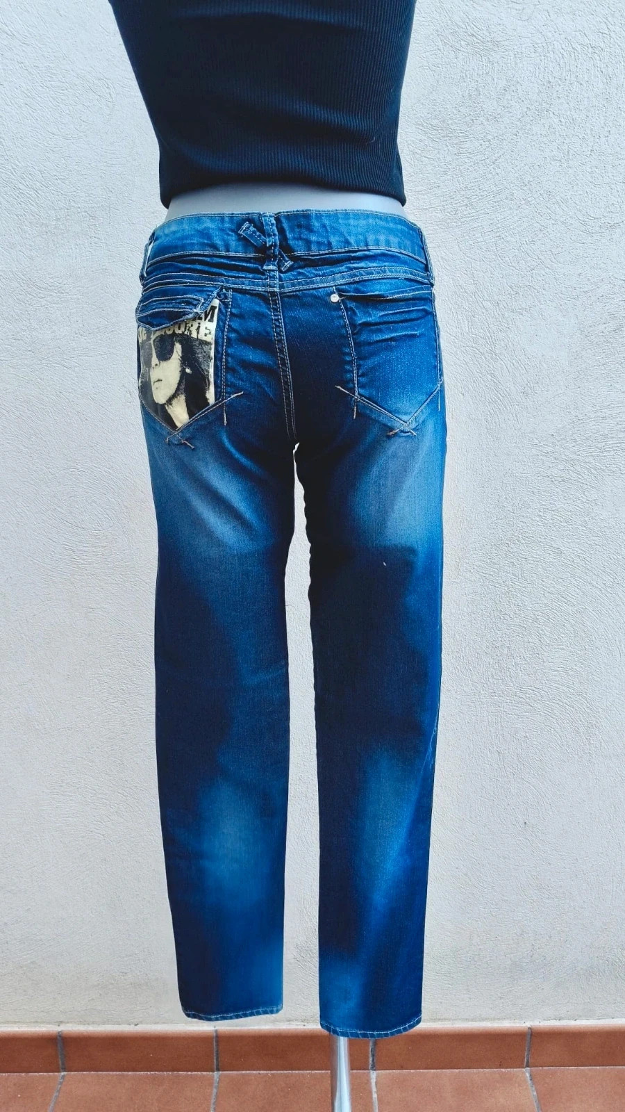 Jeans Kiss Miss - Diseño Exclusivo en Bolsillo Trasero 🌈 – Kiss Miss – taille L / 40 / 12 5