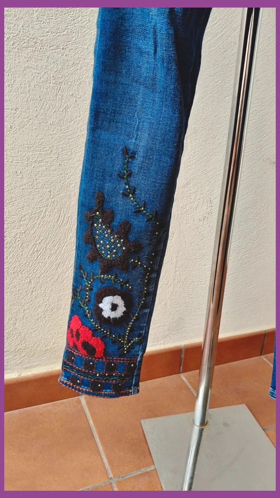 Jeans Pitillo con Bordados Florales - Anany 🌈 – ANANY – taille M / 38 / 10 3
