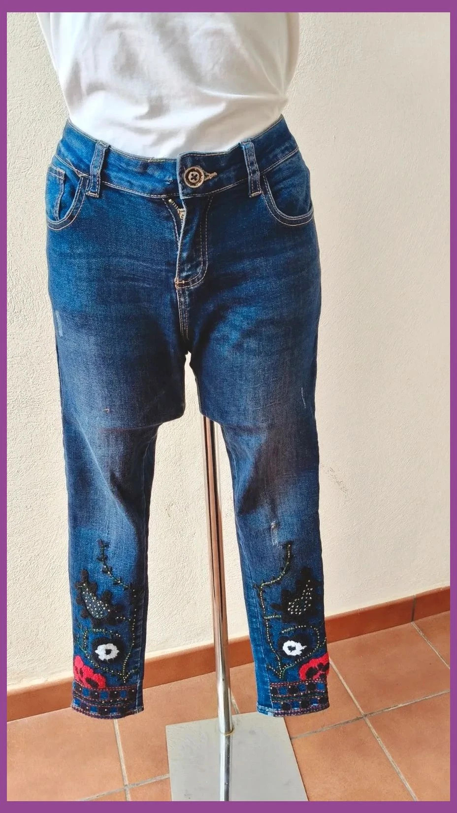 Jeans Pitillo con Bordados Florales - Anany 🌈 – ANANY – taille M / 38 / 10 2