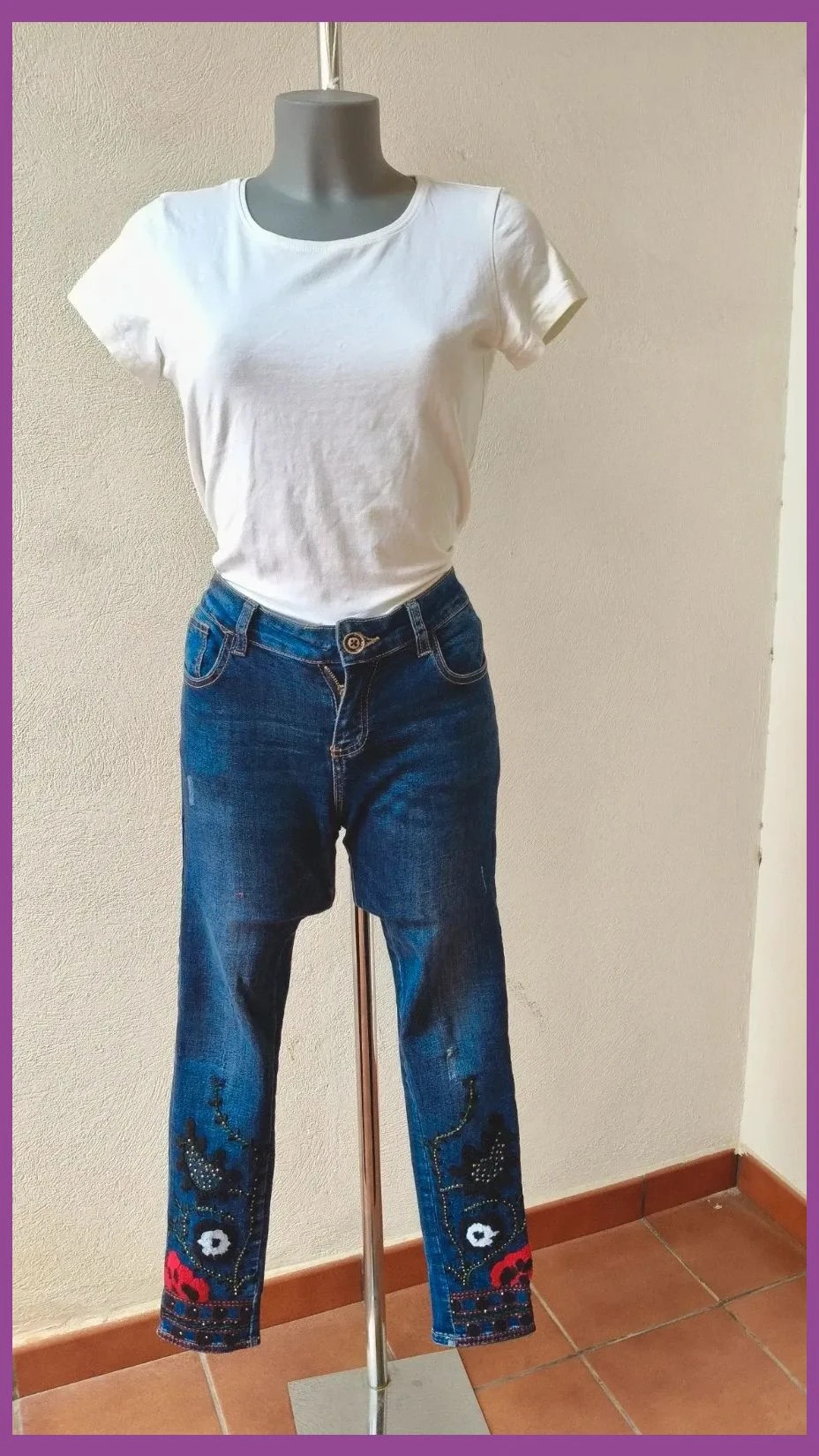 Jeans Pitillo con Bordados Florales - Anany 🌈 – ANANY – taille M / 38 / 10