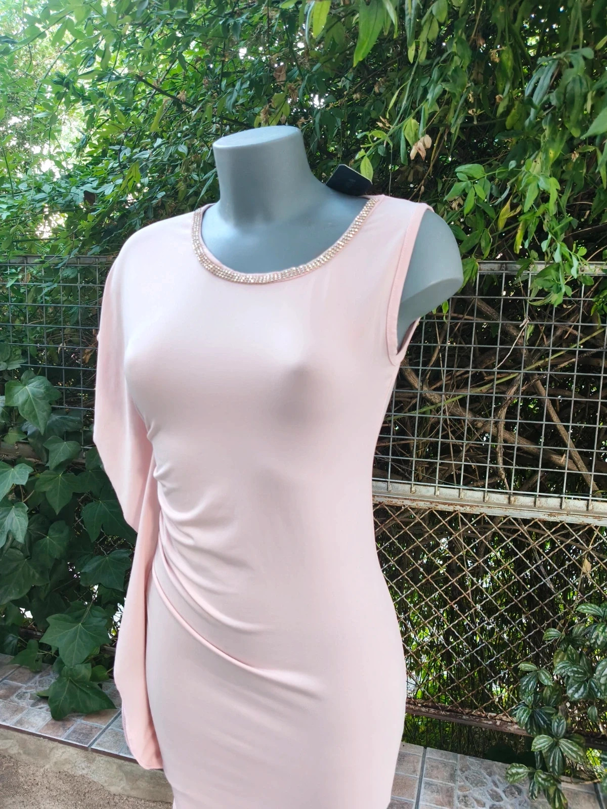 Vestido de fiesta rosa pastel con pedrería 🌈 – M-Made in Italy – taille S / 36 / 8 5