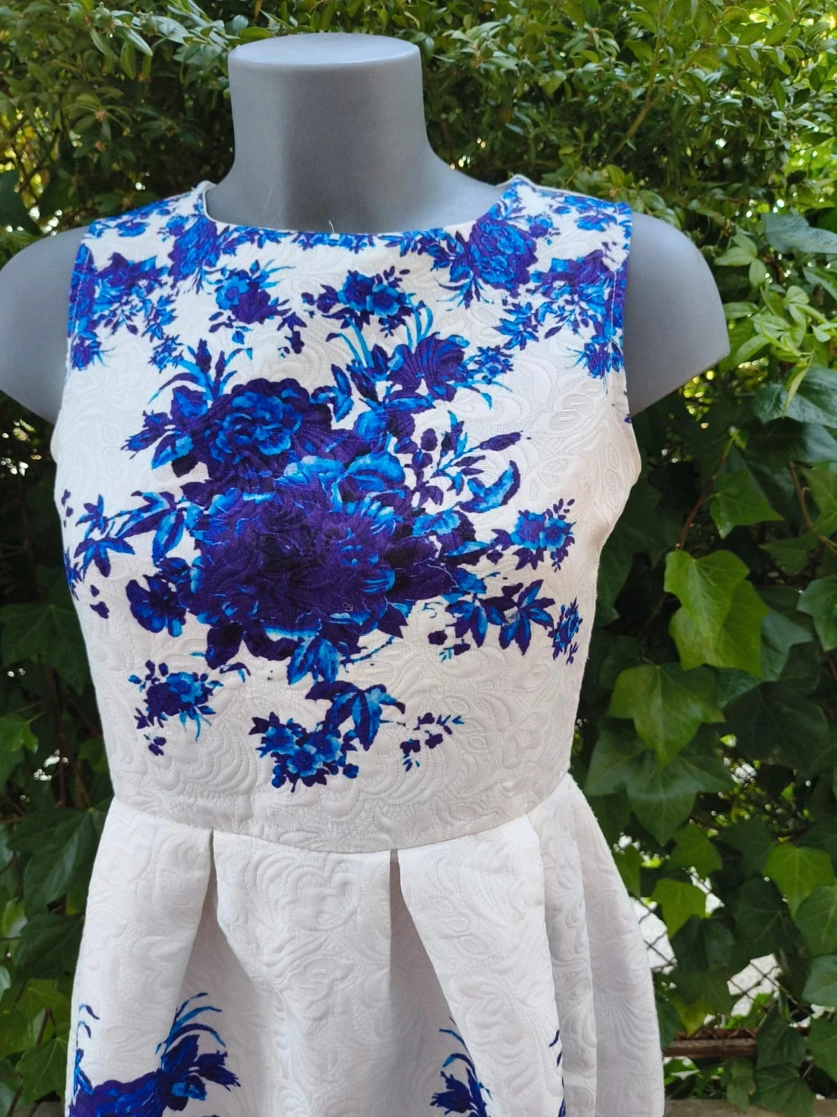 Vestido de Fiesta Corto Brocado con Flores Azules y Moradas – M.D. Studio 🌈 – M.D Studio – taille S / 36 / 8 4