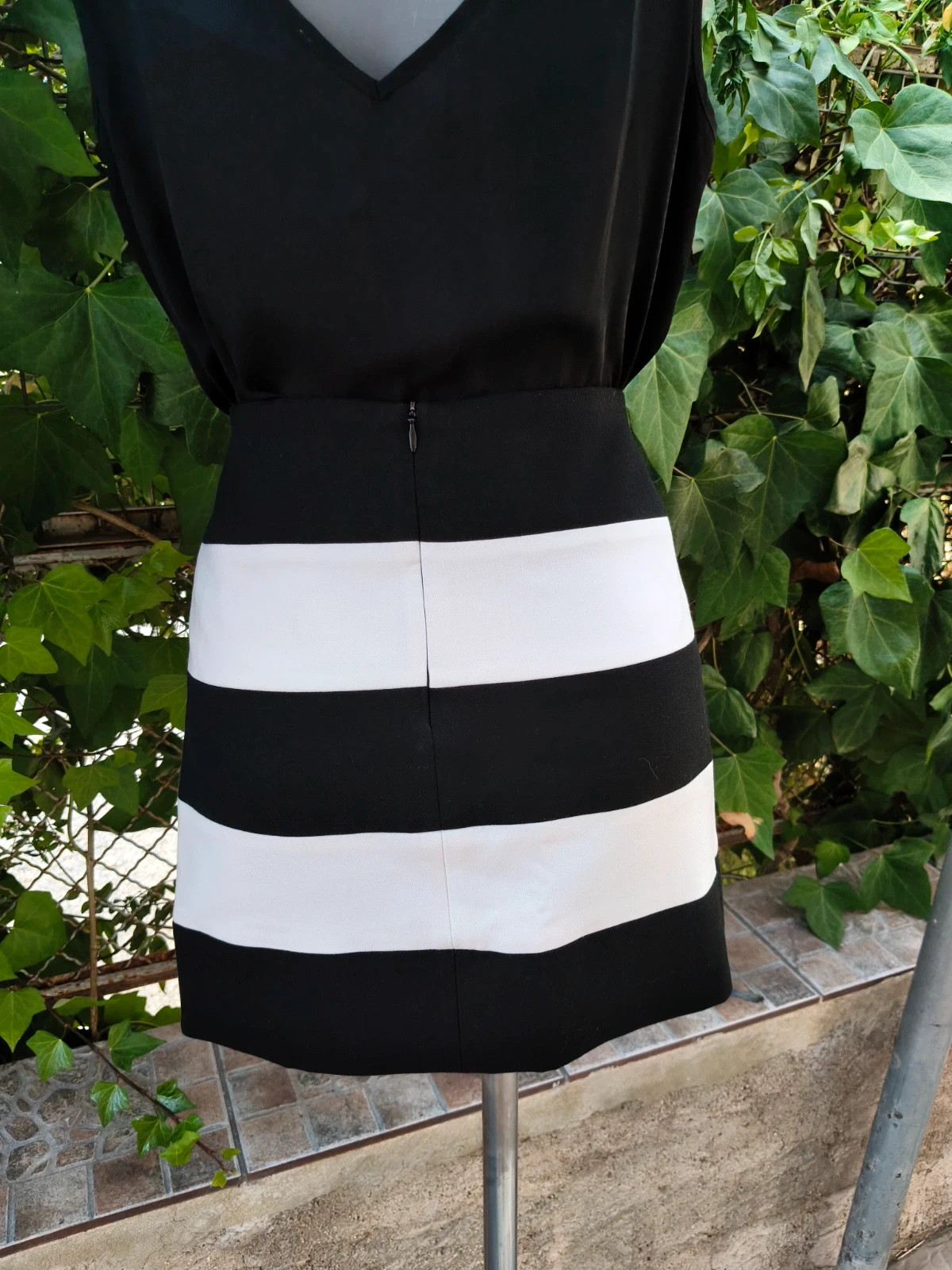 Mini falda Zara en rayas negro/blanco Talla S 🖤🤍 – Zara – taille S / 36 / 8 5