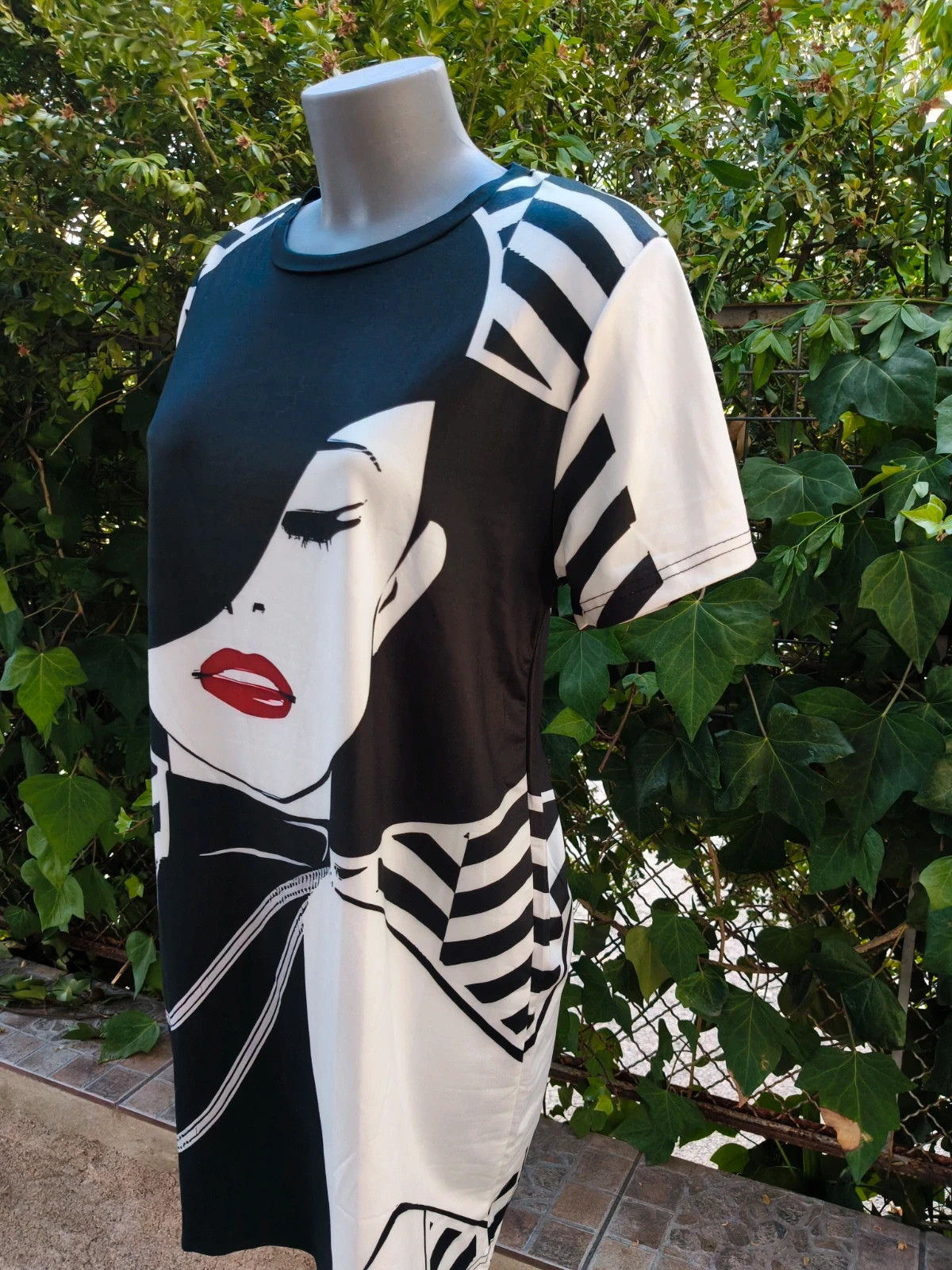 Vestido Camiseta Estampa Cara Mujer Blanco y Negro 🌈 – La Boutique – taille S / 36 / 8 3