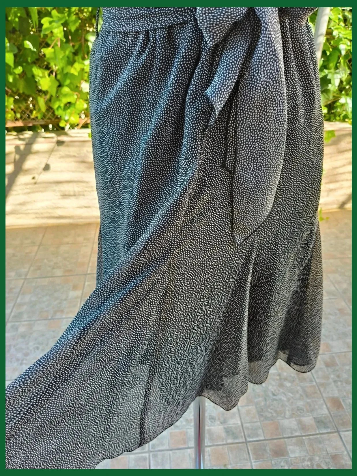 Falda Midi de Gasa Negra con Topitos Blancos y Cinturón 🌈 – La Boutique – taille L / 40 / 12 4