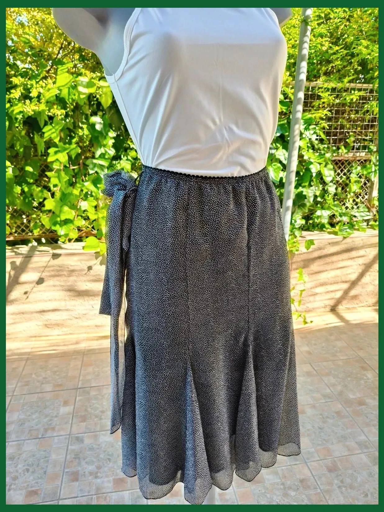 Falda Midi de Gasa Negra con Topitos Blancos y Cinturón 🌈 – La Boutique – taille L / 40 / 12 3