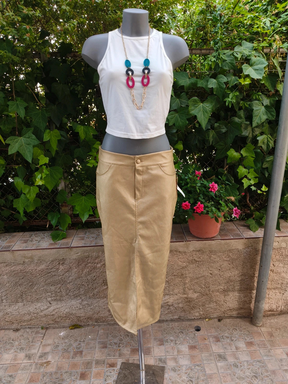 Falda midi dorada metalizada polipiel 🌈 – La Boutique – taille L / 40 / 12 4