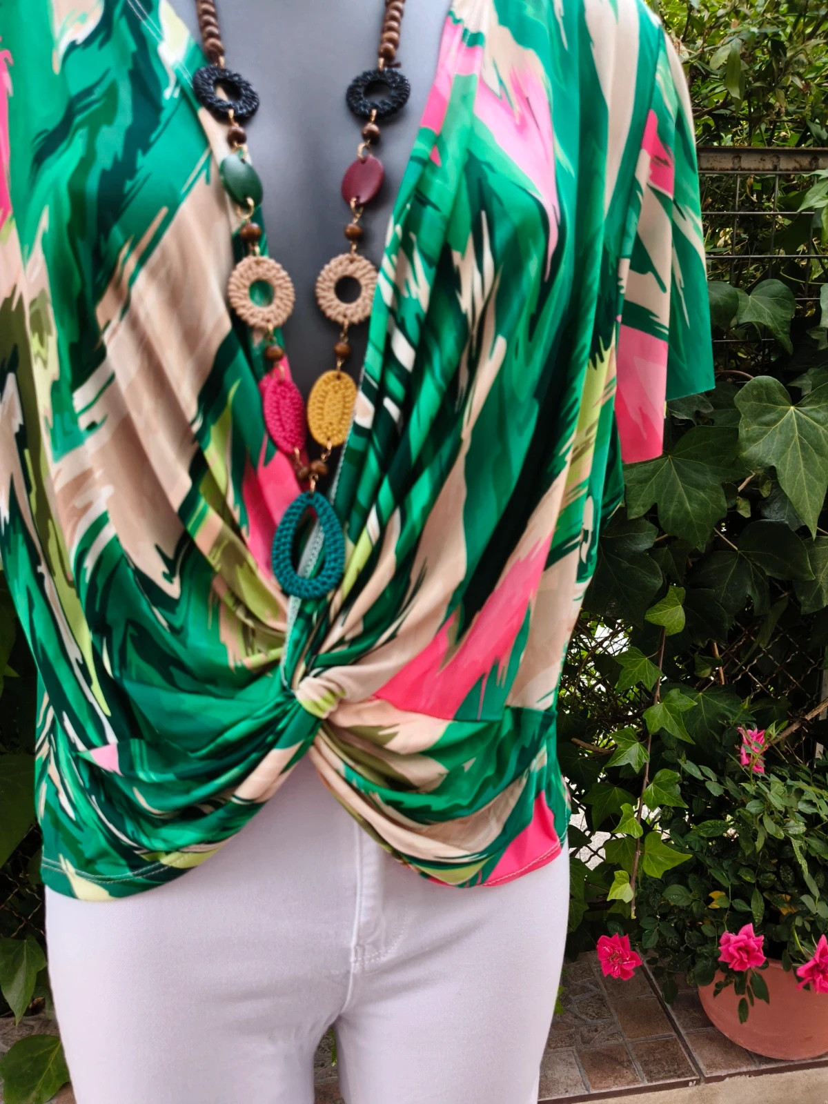 Blusa fluida estampada con nudo delantero 🌈 – Boutique De La Femme – taille L / 40 / 12 5