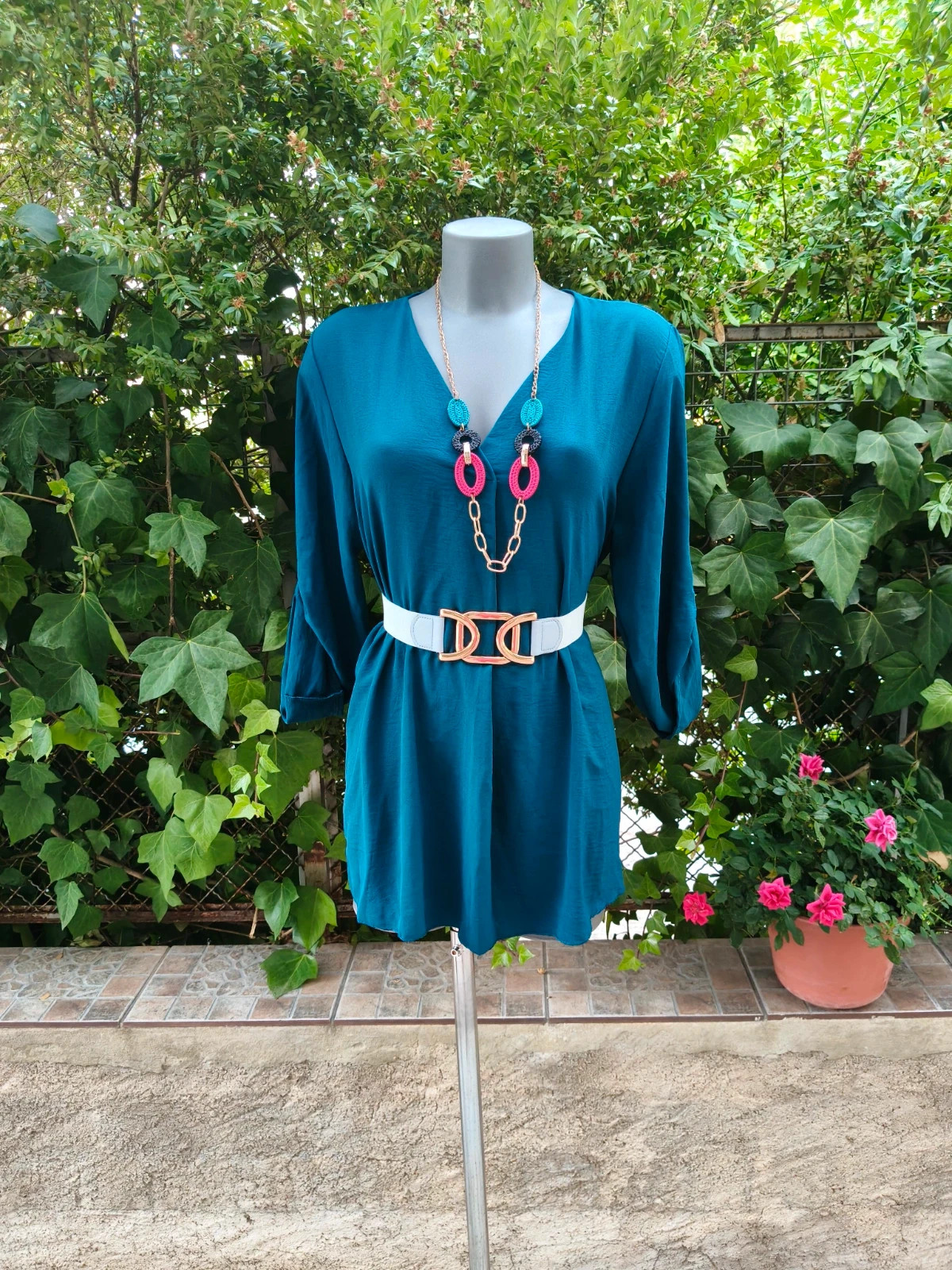 Blusón fluido cuello pico azul petróleo 🌈 – La Boutique – taille L / 40 / 12