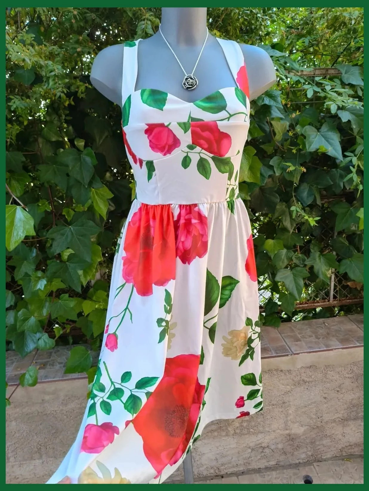 Vestido Midi Acampanado con Estampado de Rosas 🌹 – Vintage Boutique – taille S / 36 / 8 2