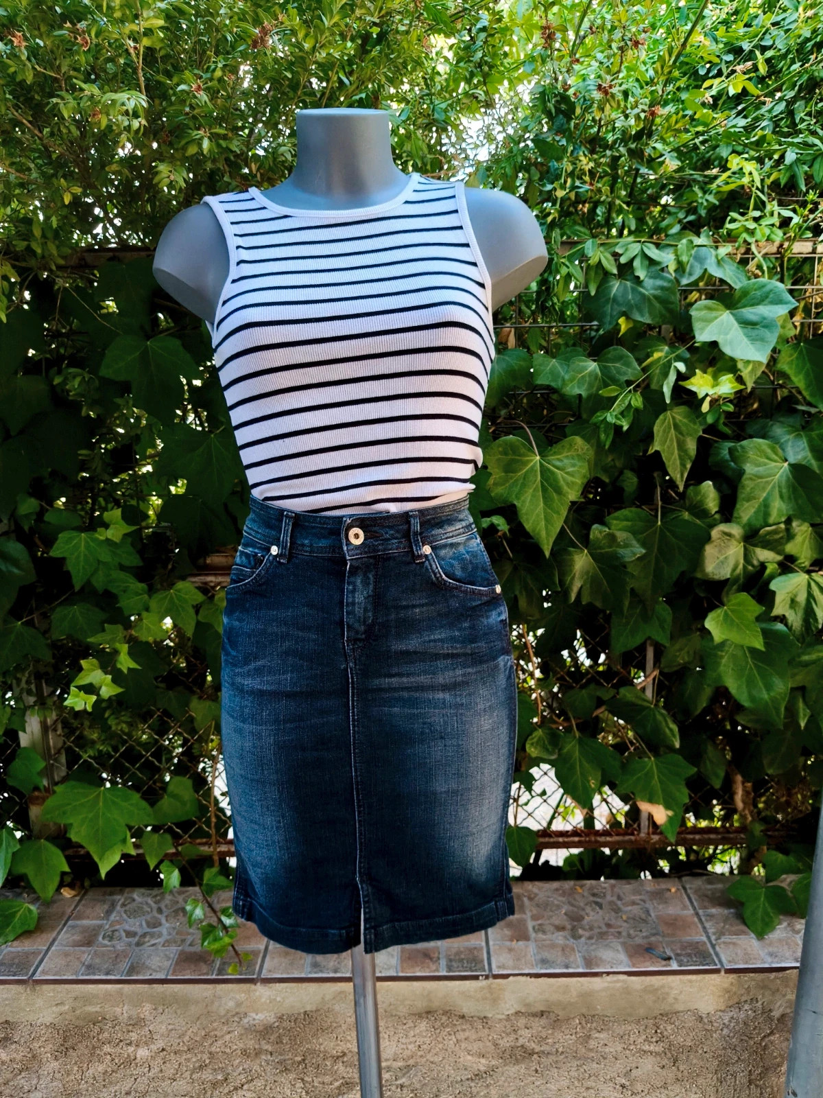 Falda Vaquera Pepe Jeans – Color Negro / Lavado Oscuro 🌈