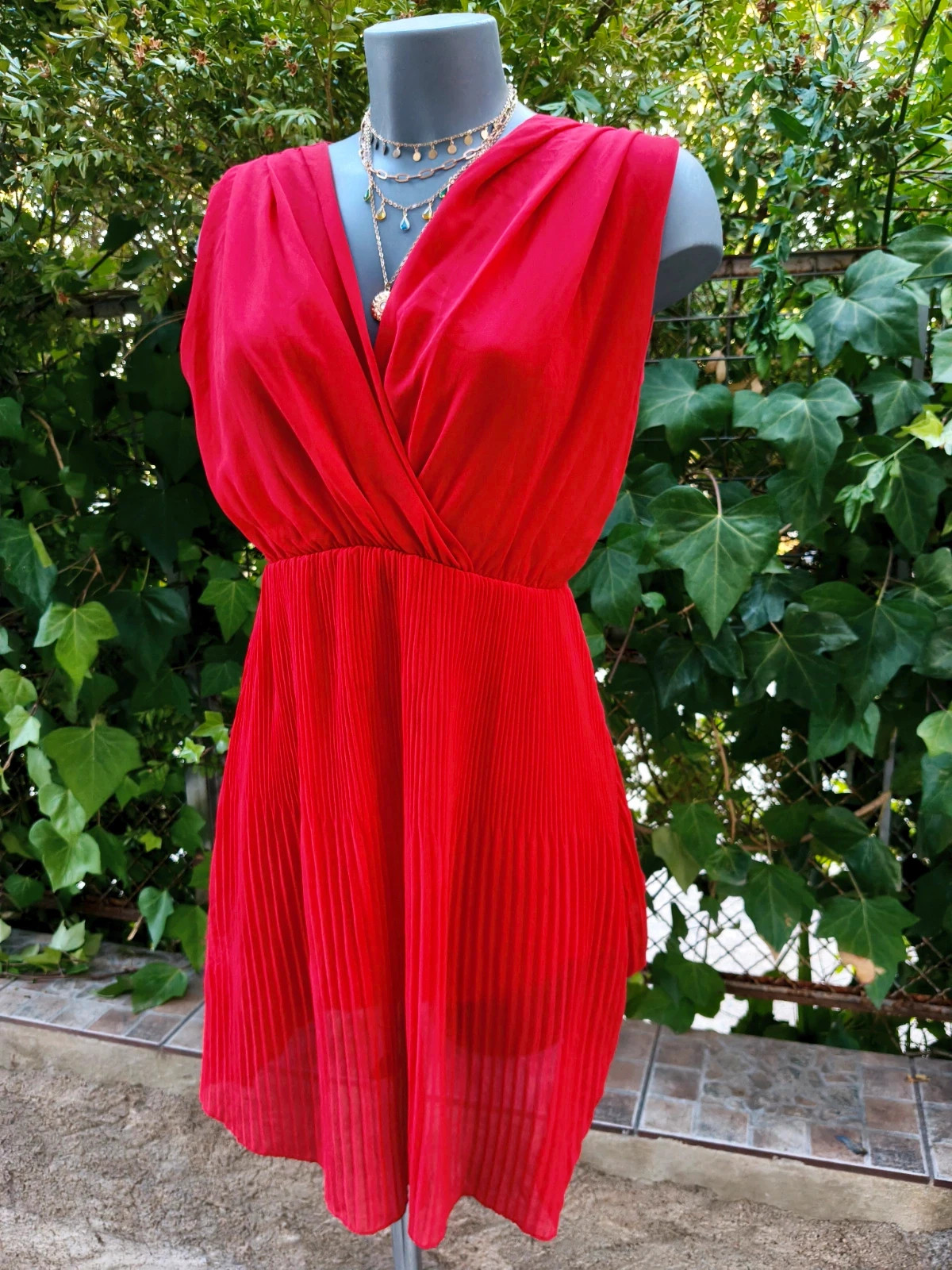 Vestido Rojo Plisado Fiesta / Evento 🌈 – La Boutique – taille M / 38 / 10 4