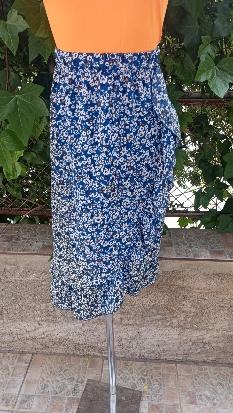 Falda Midi Floral Azul con Volantes - Ideal Verano🌈 – Casual LADIES – taille L / 40 / 12 2