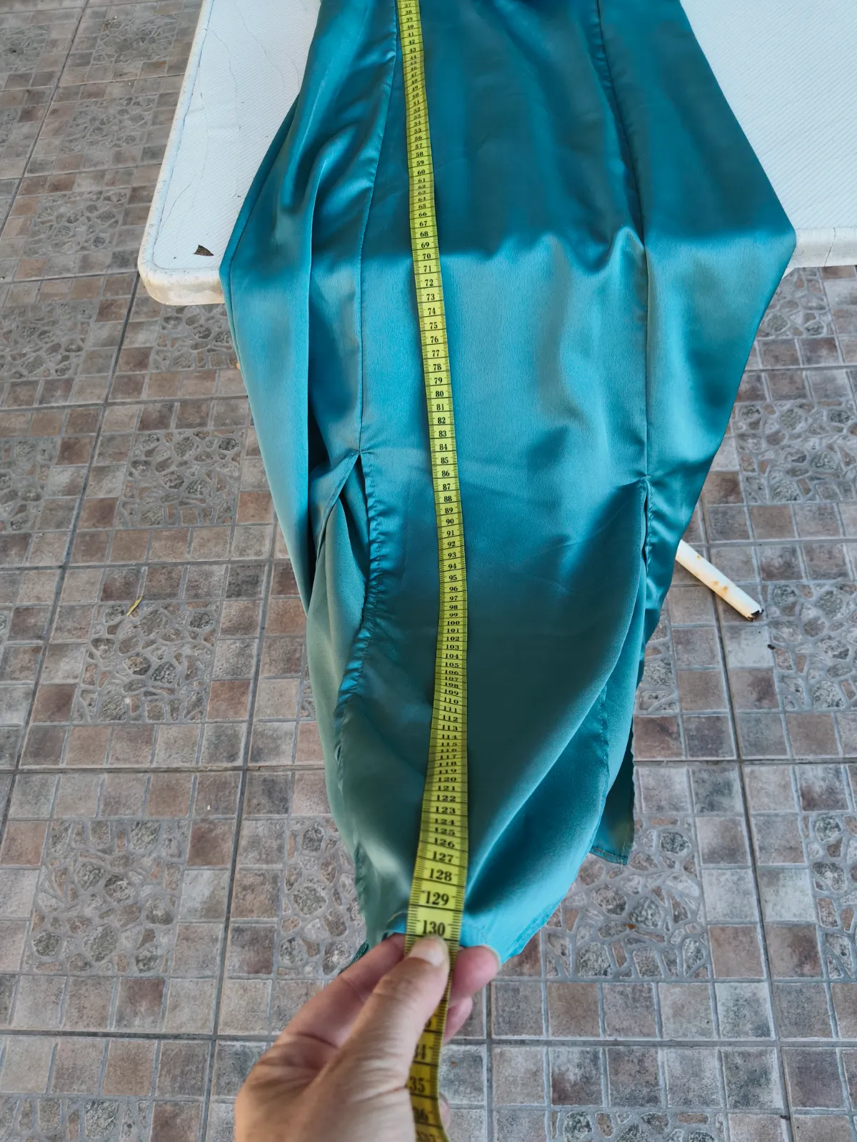 Vestido largo satinado verde turquesa con mangas largas – Sazalaxa – taille S 8
