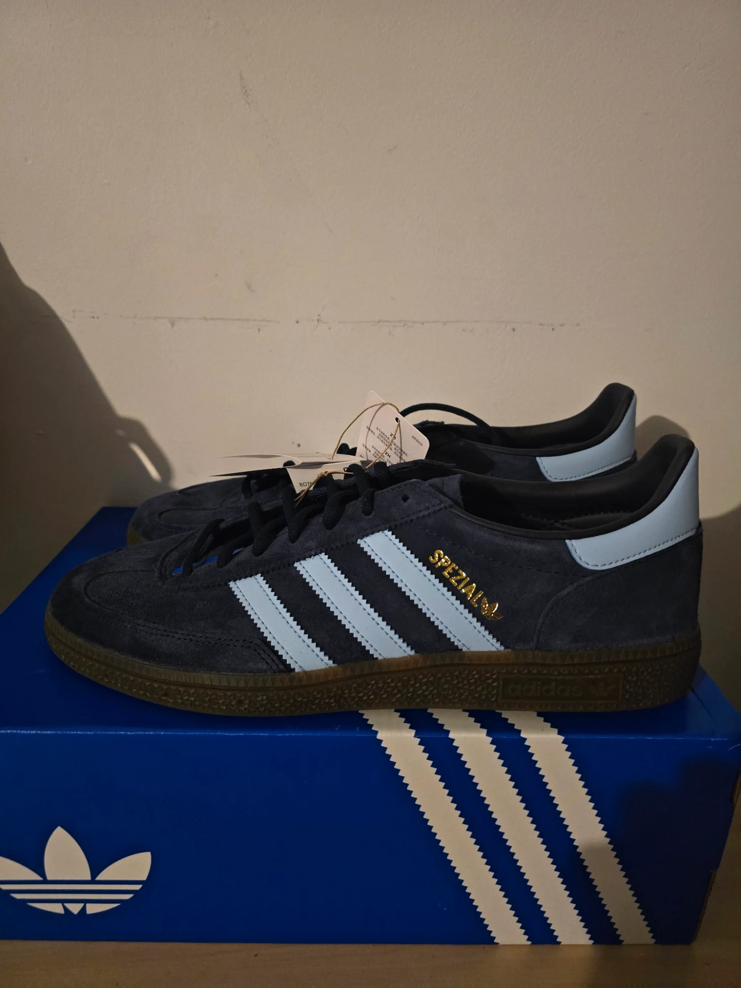 Baskets spezial handball taille 45 1/3