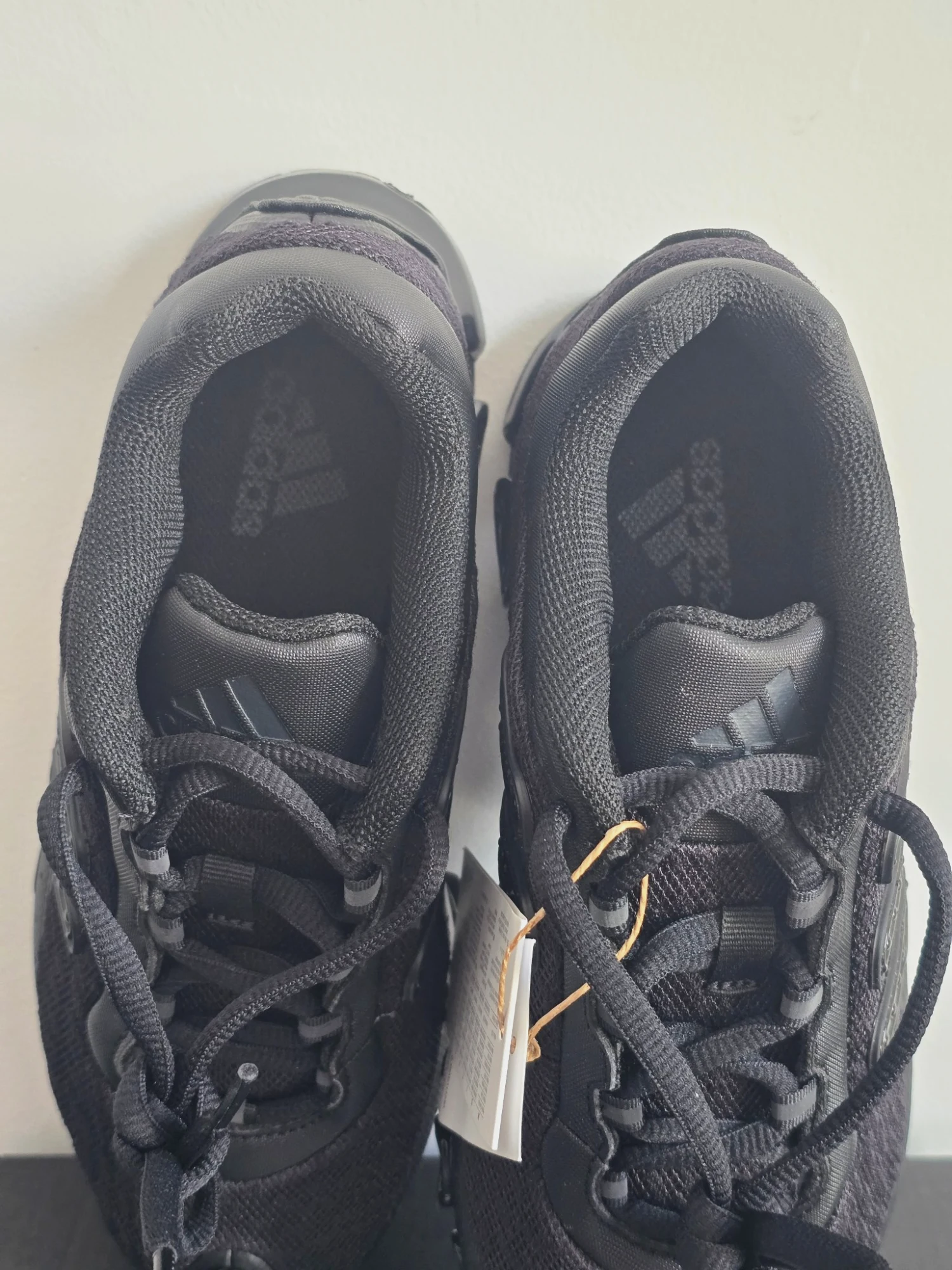 Baskets adidas megaride taille 38