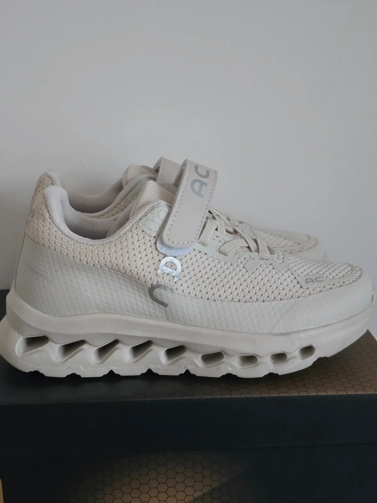 Baskets american college taille 32 beige  – American college – taille EU 32 2