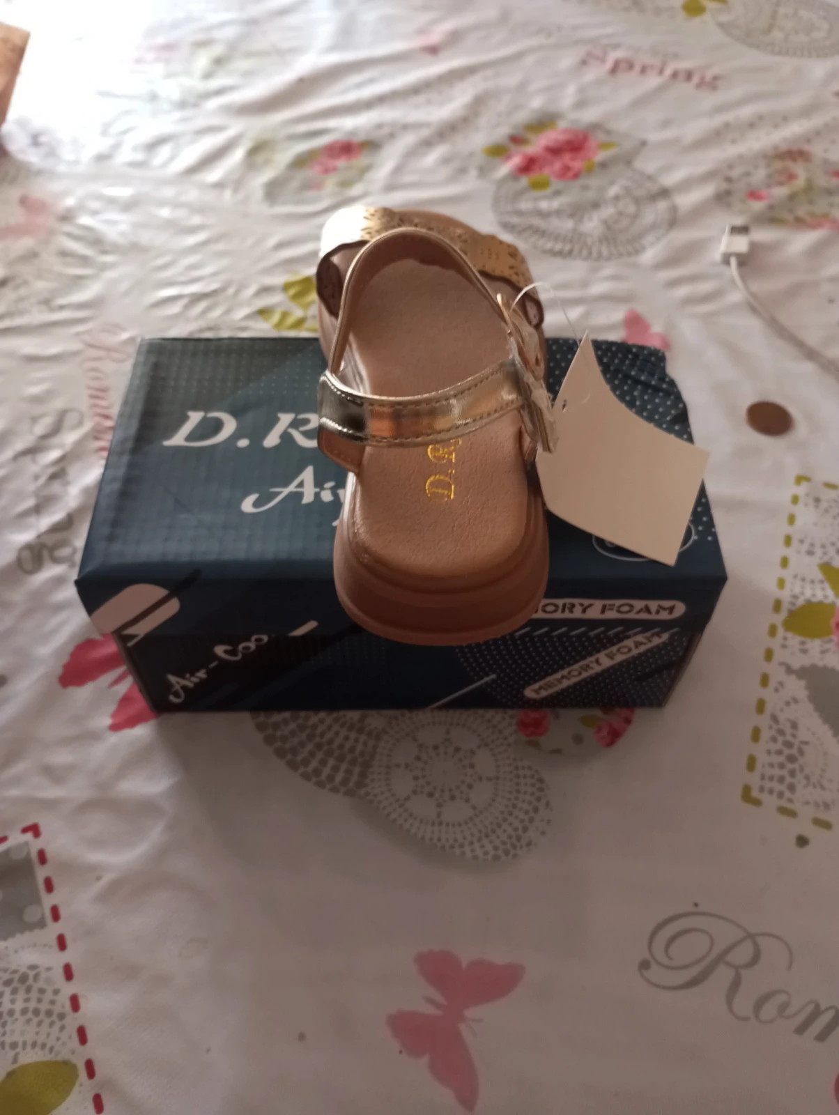 Sandalias niña doradas Memory Foam cómodas Talla 27 – DMR – taille 27 5