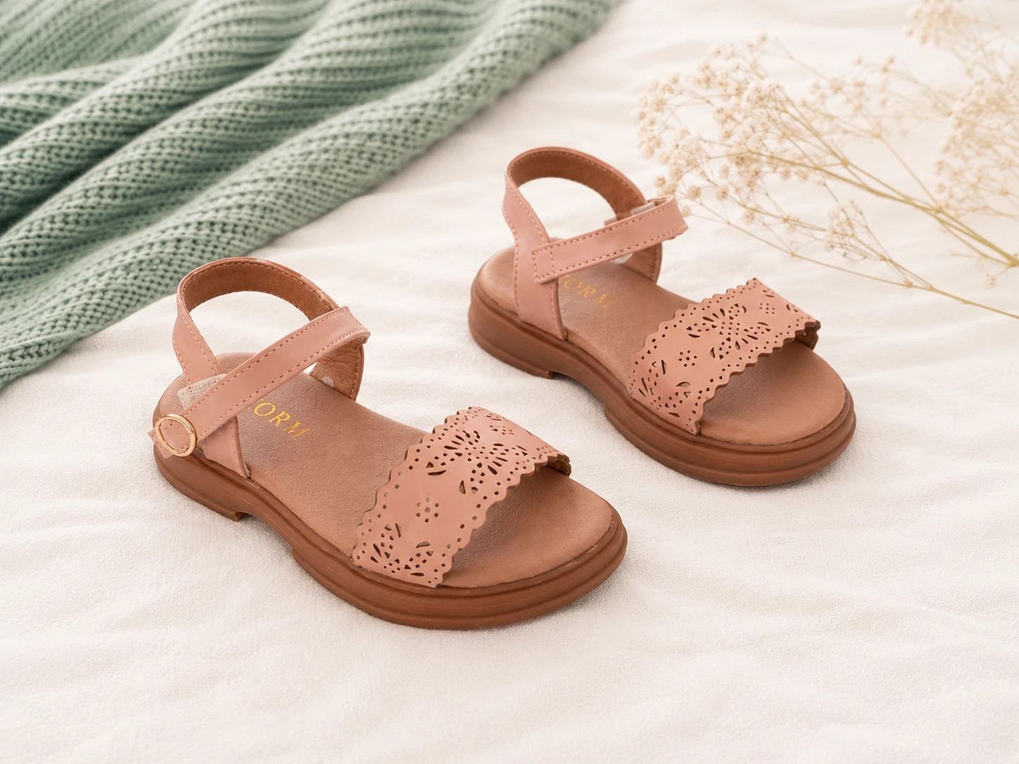 talla 27 Sandalias niña rosa palo con plantilla Memory Foam Nuevas – DRM – taille 27 2