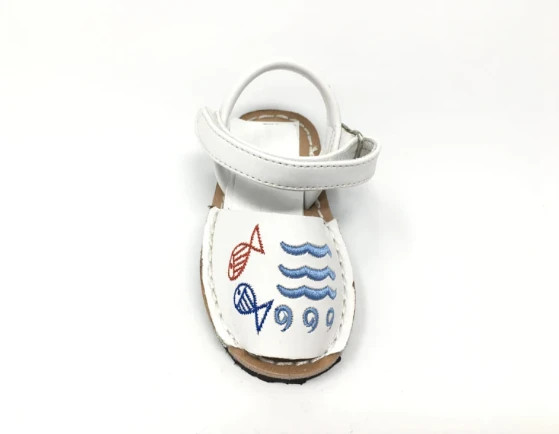 Sandalias menorquinas blancas bordadas verano de bubble kids piel talla 30 – Bubble Kids – taille 30 4