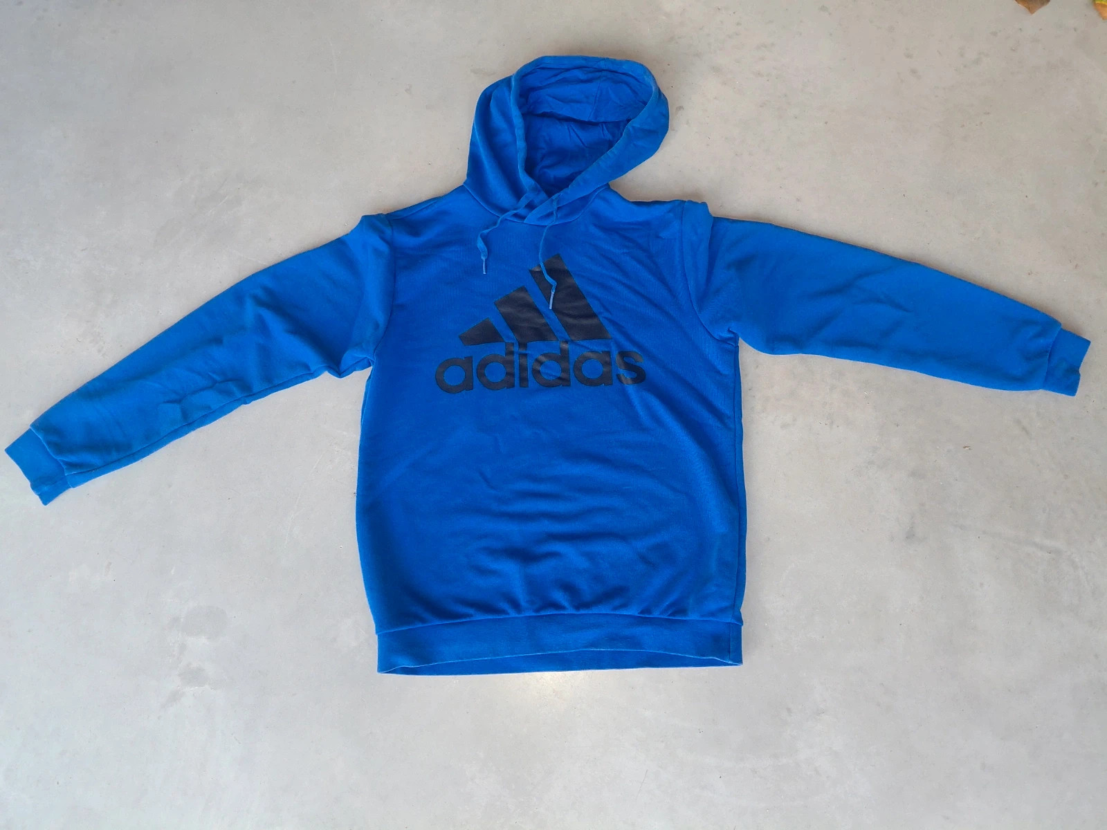 Sweat a capuche adidas