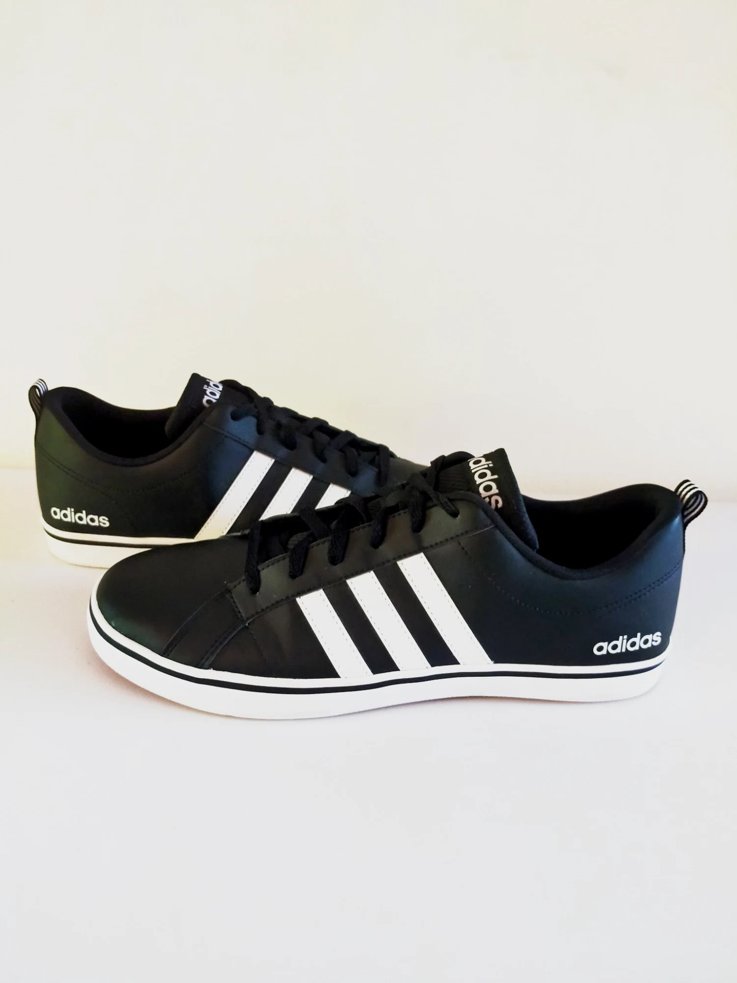 Sneakers Adidas vs pace Très grande taille 47/5 comme neuf