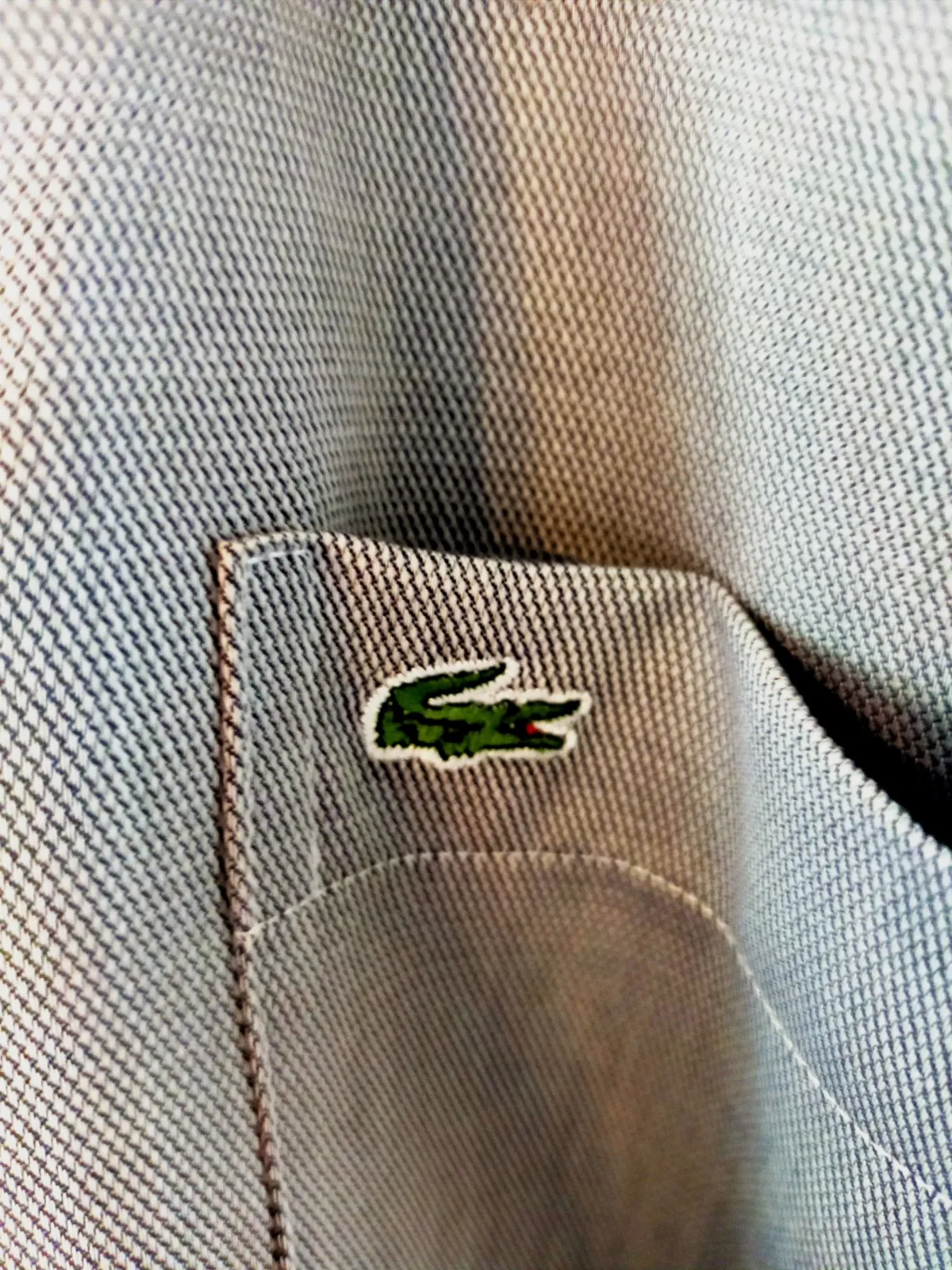 Chemise Lacoste y2k devanley taille 40 logo brode – Lacoste – taille L 4