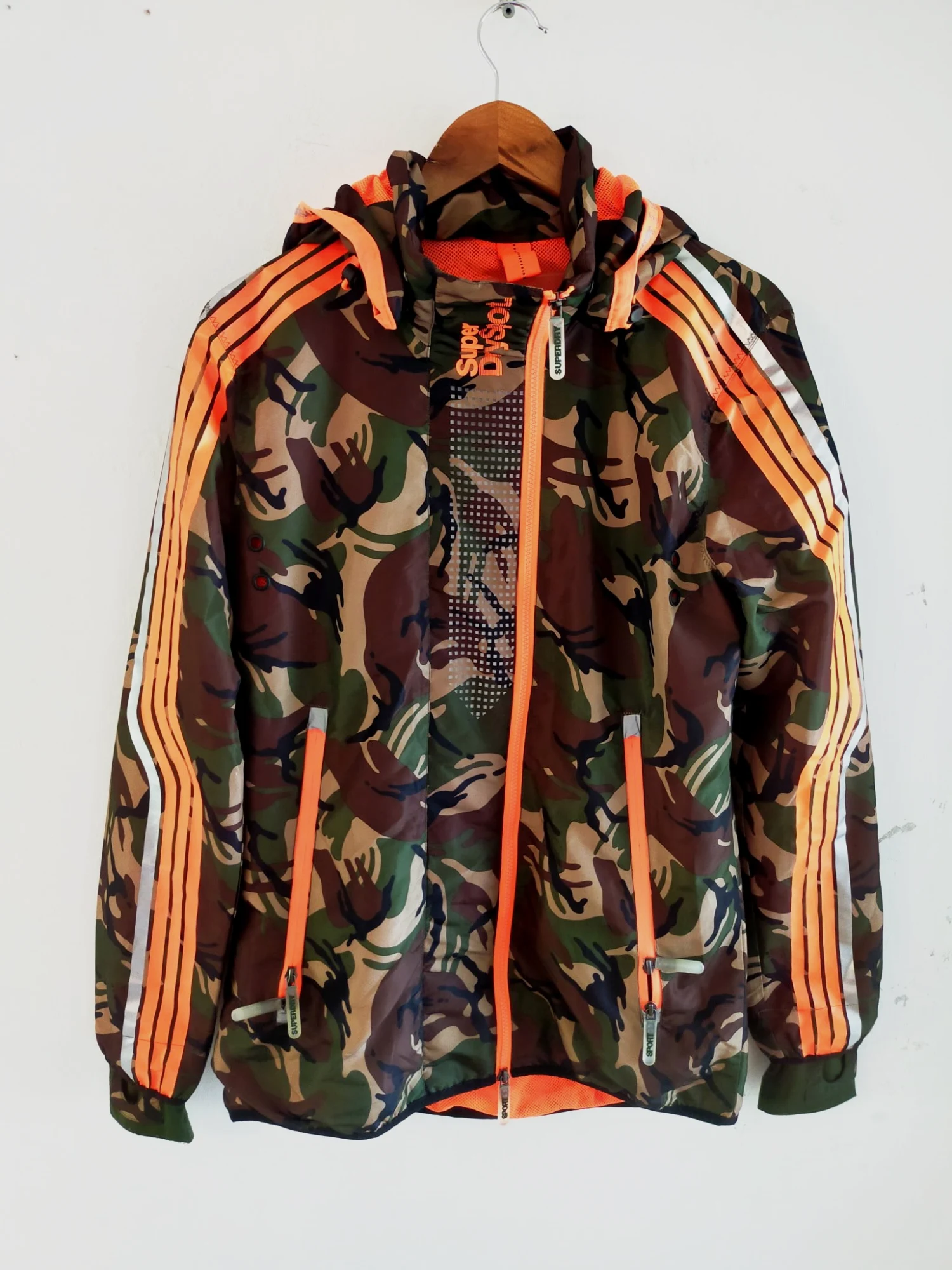 Veste Coupe vent Superdry sport wind sprinter 360 fluo taille S