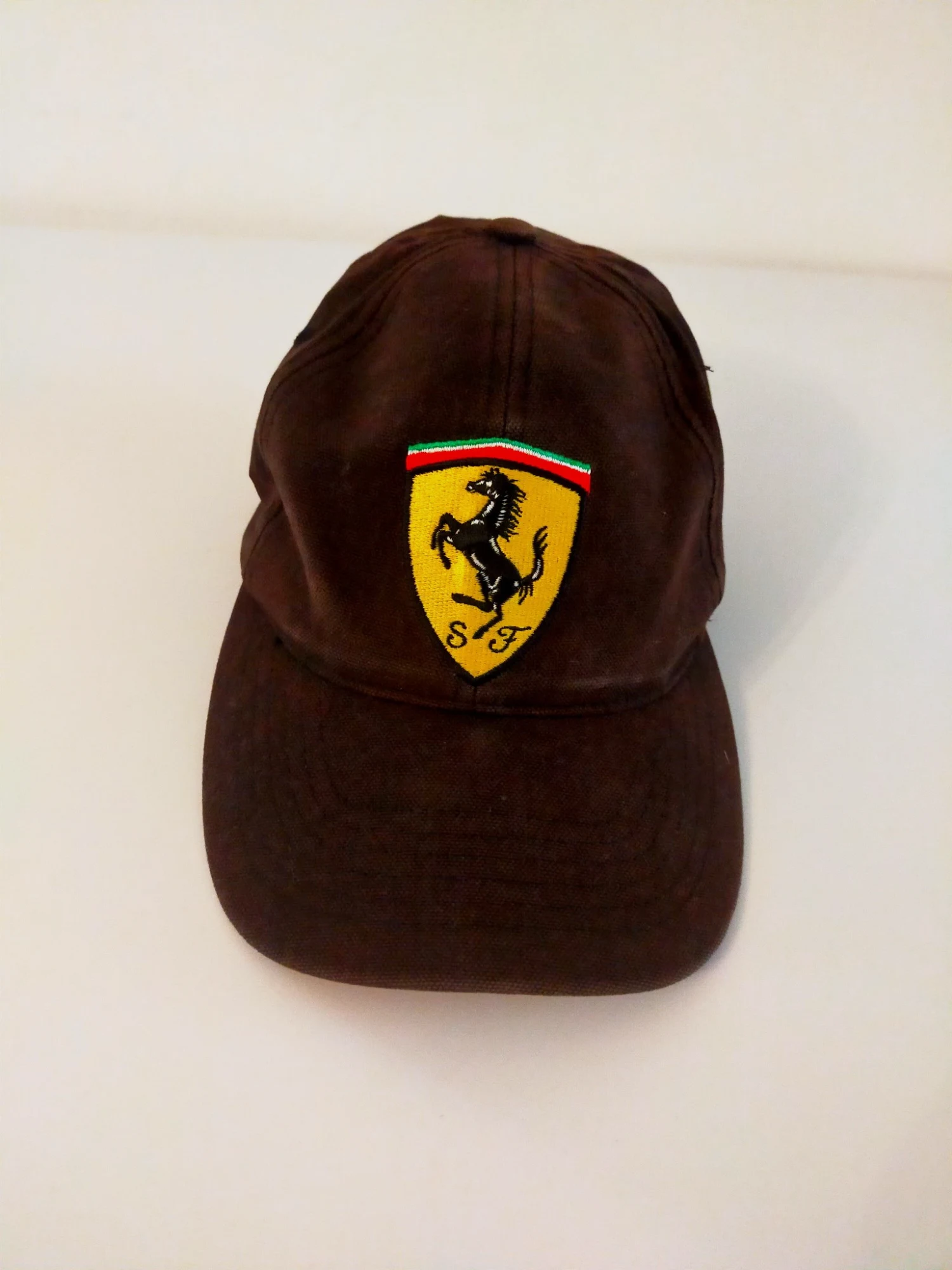 Casquette Officielle Ferrari y2k 2000 numéroté 