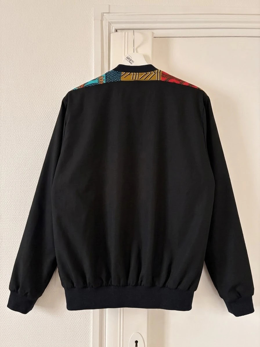 Veste style va bomber réversible en Wax et noir Motif Patchwork africain unique taille M – Couturiere – taille L 4