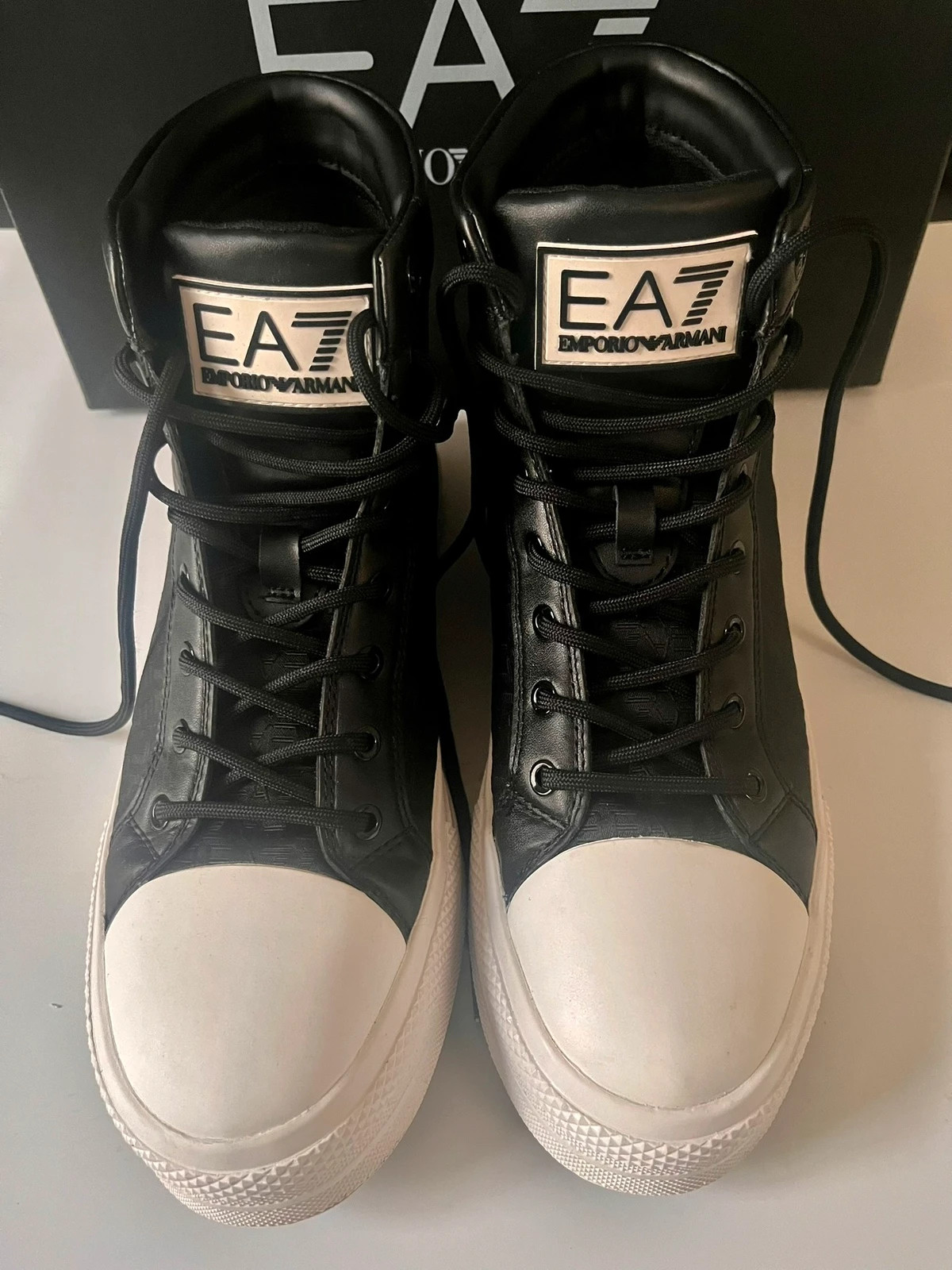 baskets montantes Emporio Armani noir et blanc taille (40)