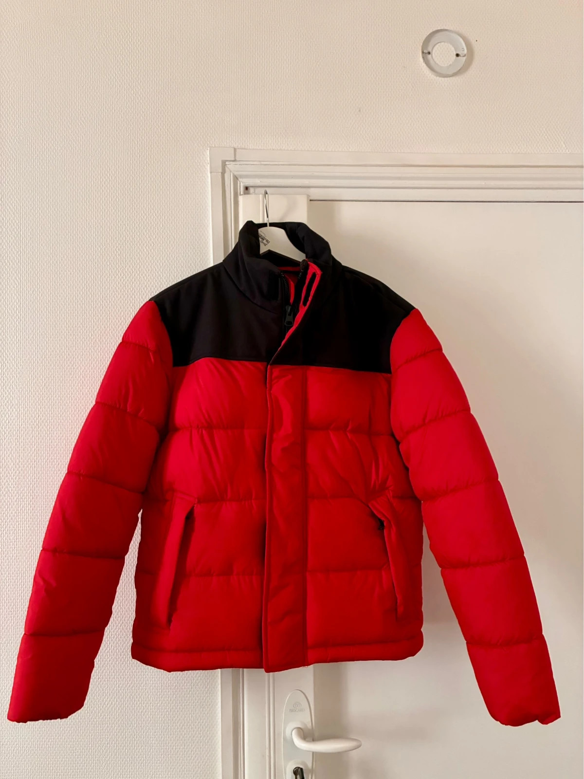 Doudoune Celio rouge et noir ( authentique ) – Celio – taille M 2