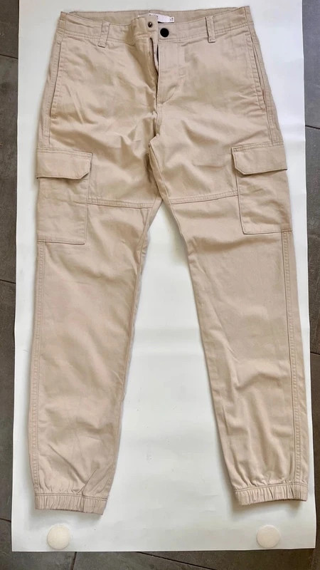 Pantalon cargo beige Celio ( authentique )taille (38)