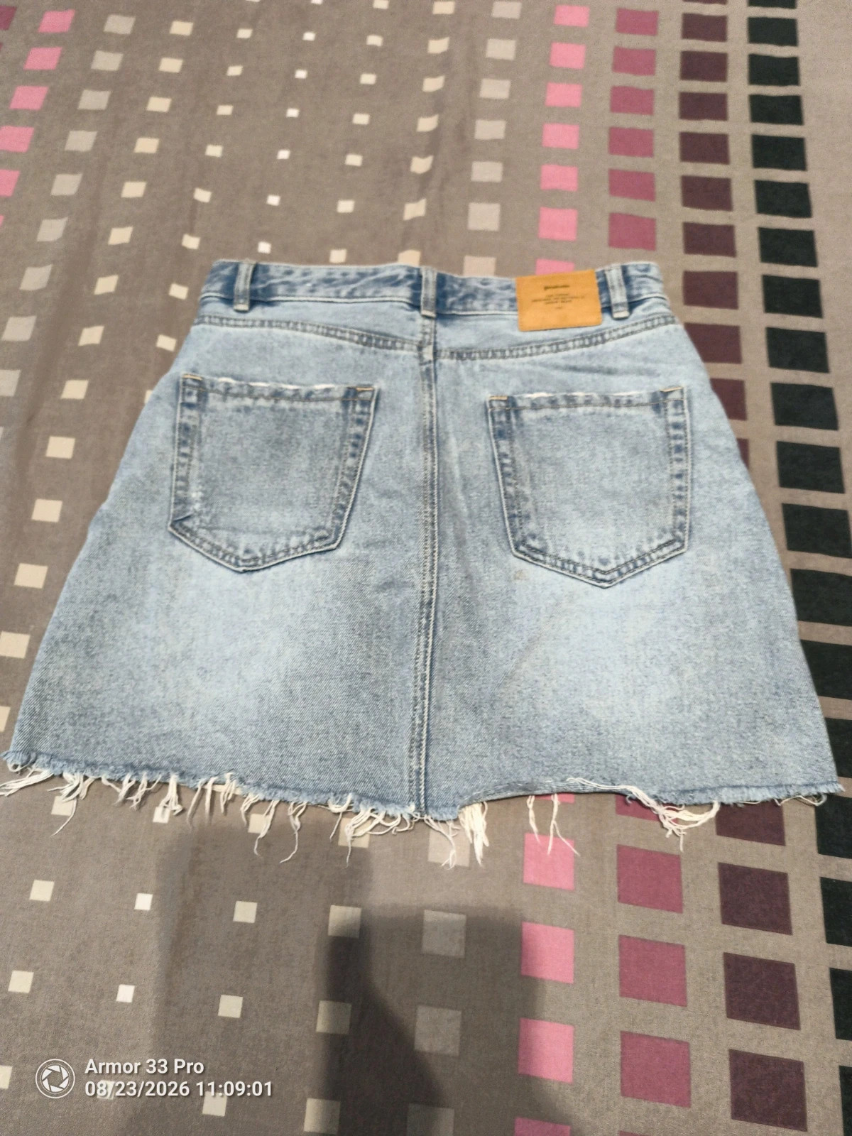 Light Wash Distressed Denim Mini Skirt – Size UK 10 / EU 38 – Stradivarius – taille M / 38 / 10 3