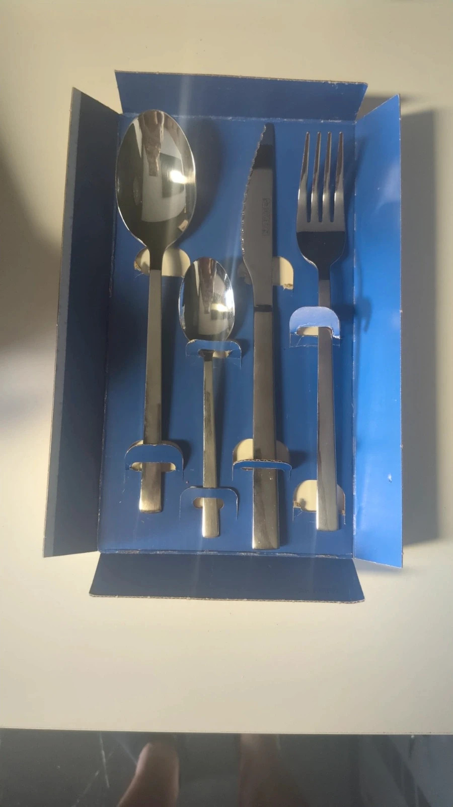 Monix Stainless Steel Cutlery Set – 24 Piece Set – New in Box – Monix 3