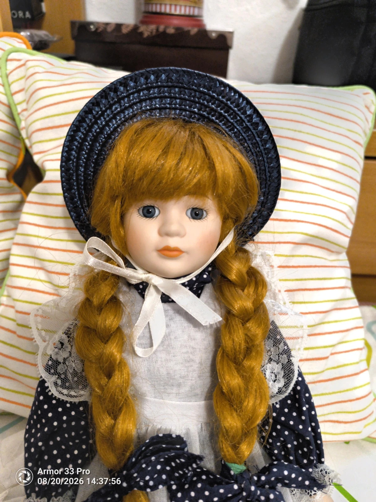 Vintage Porcelain Doll – The Promenade Collection "Imogen-A" 8936F – Navy Blue Lace Dress – promenade – taille Taille unique 2