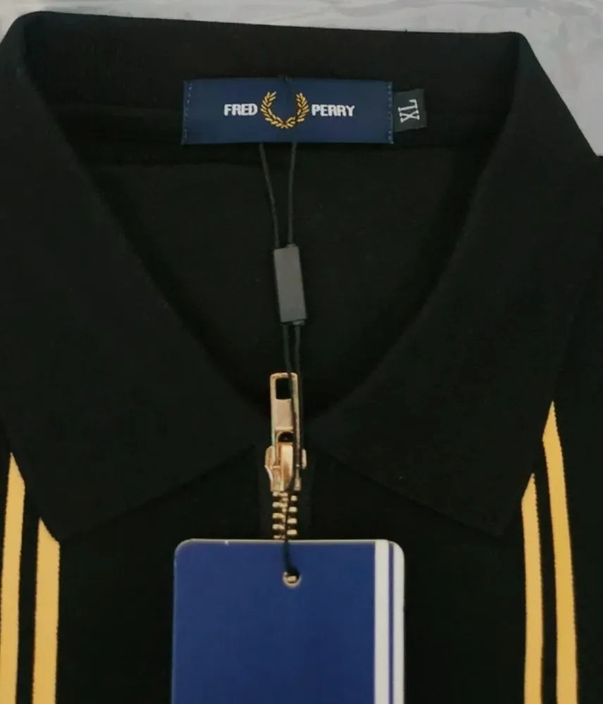 Fred Perry Style Black & Gold Zip Polo Shirt – Size M – Fred perry – taille M 3