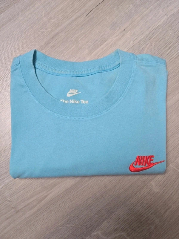 Tee shirt – Nike – taille XS 2