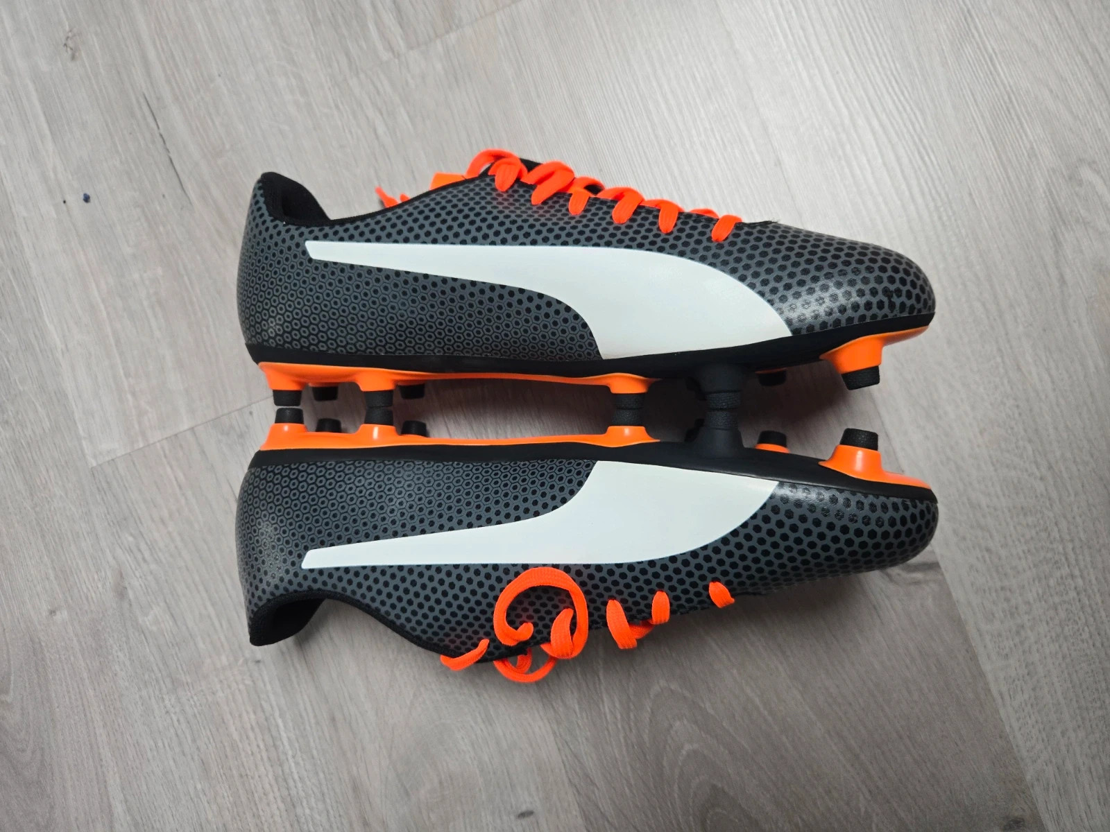 Crampons de football Puma Spirit FG Taille 42 Neufs avec boîte – Puma – taille 42 2