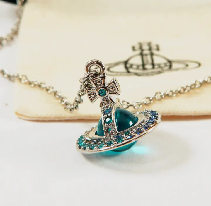 Collana Vivienne Westwood con pendente Orb turchese – Vivienne Westwood – taille Taille unique 2