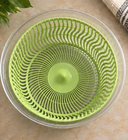 Centrifugador de ensalada manual – blanco y verde 3
