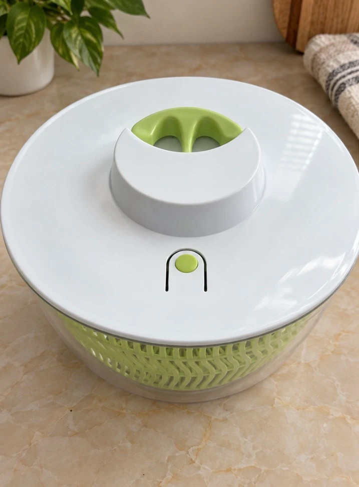 Centrifugador de ensalada manual – blanco y verde