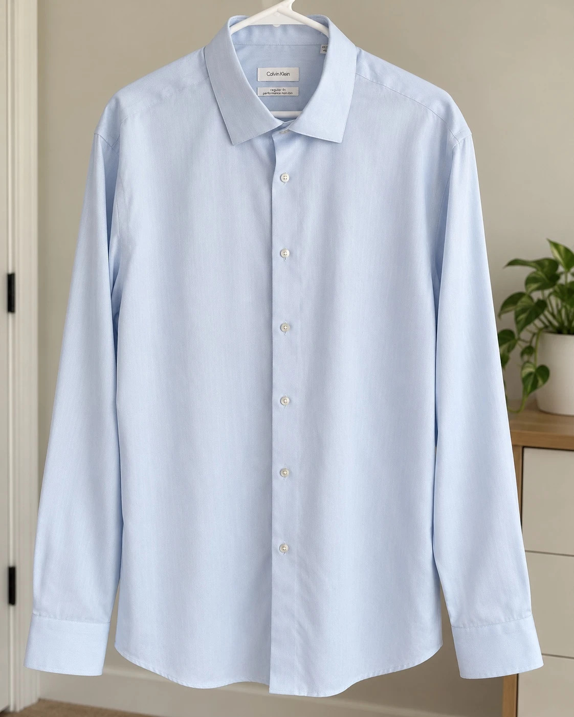 Calvin Klein Men’s Dress Shirt – New – Light Blue – 17½ / 34-35