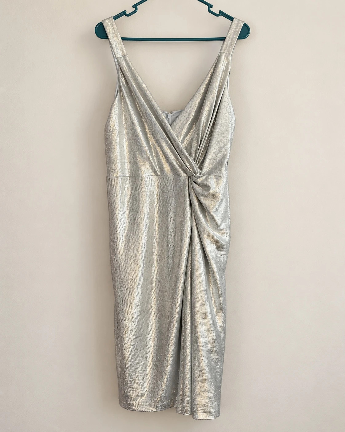 Eliza J Silver Metallic Dress Size 16W NWT – Eliza J – taille XL / US 16-18