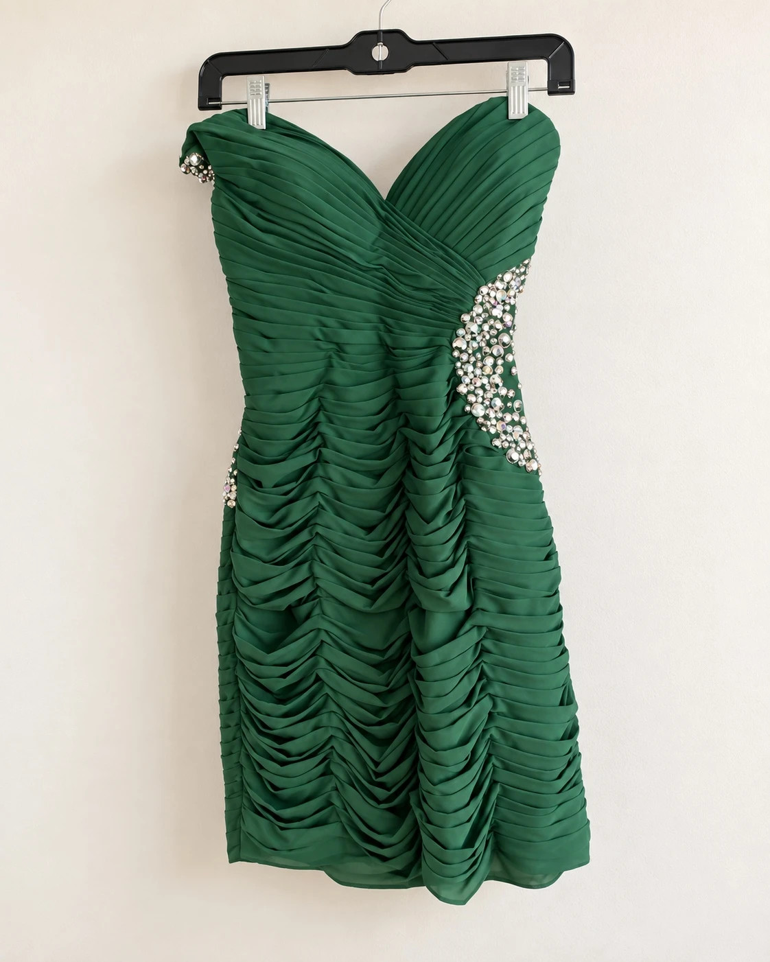 JVN by Jovani Emerald Green Rhinestone Ruched Dress Size 2
