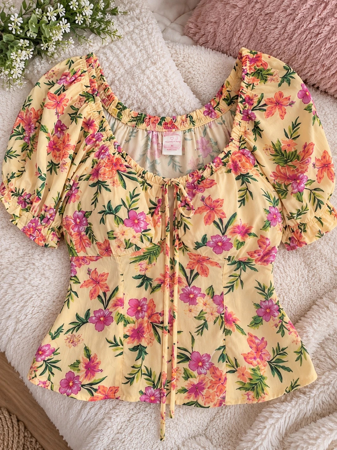 Yellow Floral Puff Sleeve Blouse – Size L – taille L / US 12-14