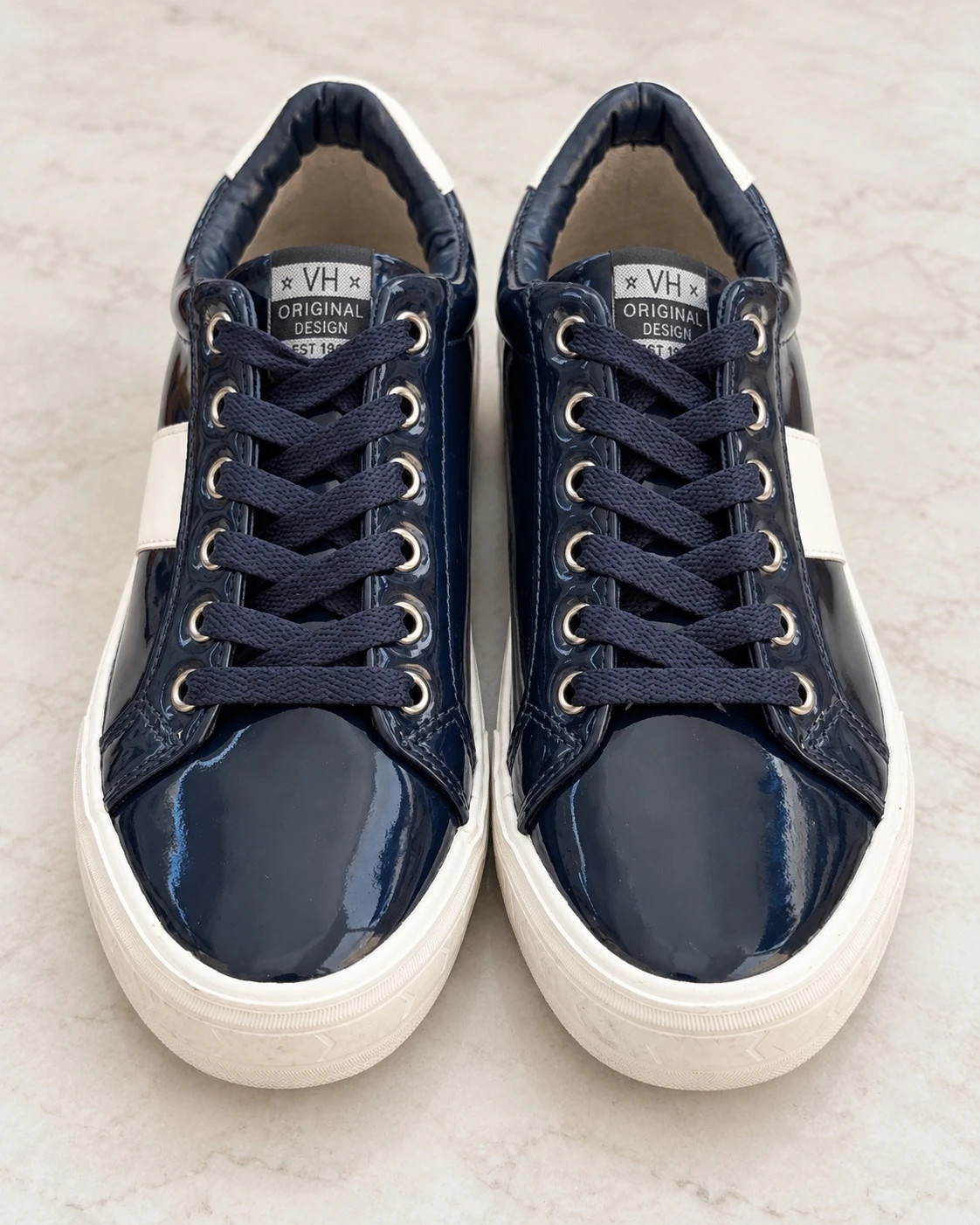 Vintage Havana Liquid Navy Patent Sneakers Size 8 – Vintage Havana – taille 8 4